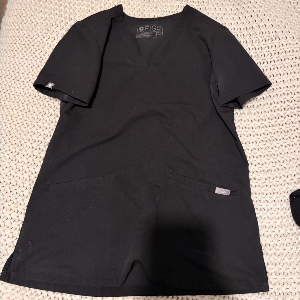 Figs two pocket scrub top